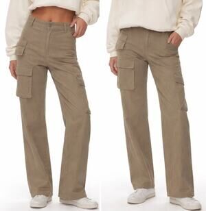 Aritzia x Wilfred Free Picture Cargo Pants, Khaki, Size 6